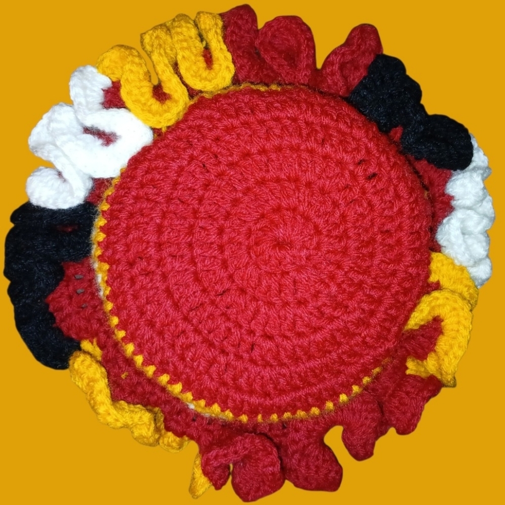 NWT Handcrafted W. Commanders Crochet Ruffle Hat. - Picture 2 of 8